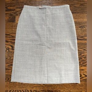 Size 4 Old Navy Light Gray Pencil Skirt with Front Slit